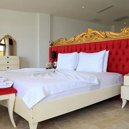 Romeo Ceshme Plus Otel *