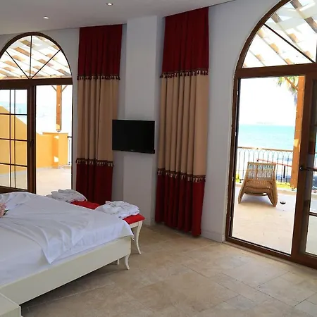 Romeo Ceshme Plus Otel İzmir