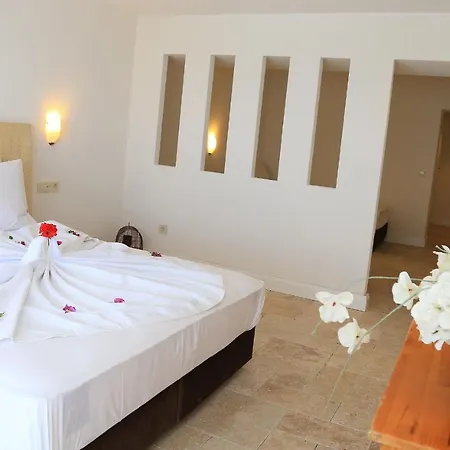 Hotel Romeo Ceshme Plus *