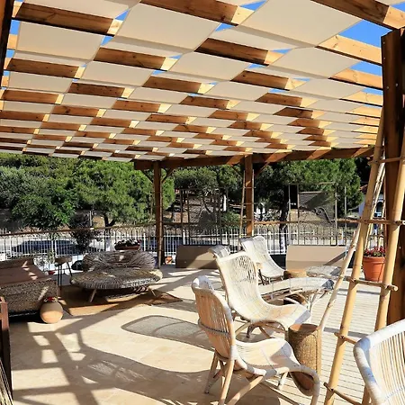 Romeo Ceshme Plus Hotel Izmir