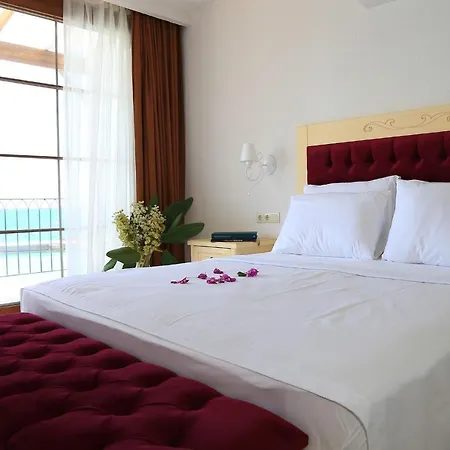 Hotel Romeo Ceshme Plus *